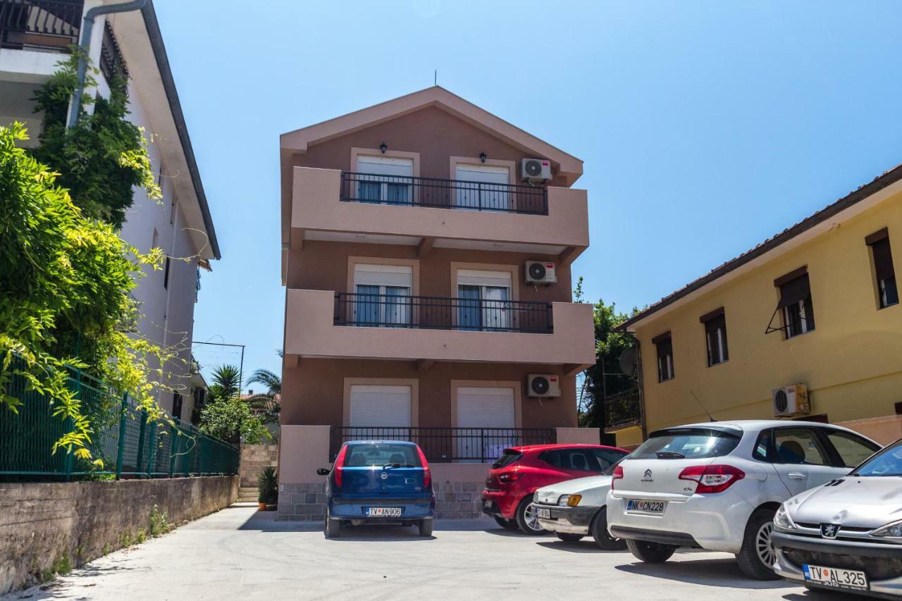 Fort City Apartments Tivat Exteriér fotografie